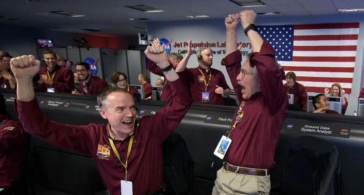 شادمانی ناسا از فرود موفق کاوشگر جدید بر روی مریخ + ویدیو