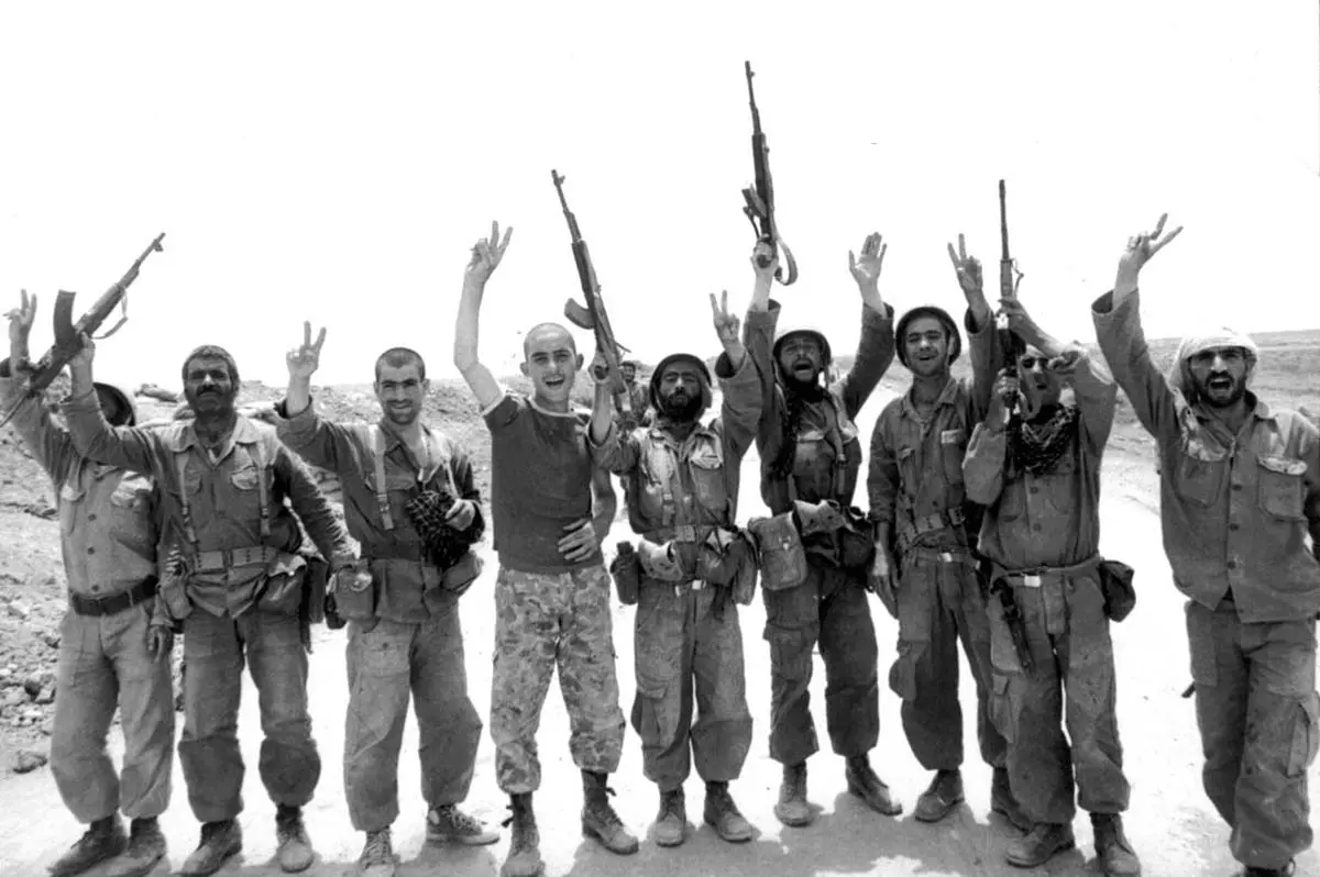 یادگاران دفاع مقدس از مردم چه انتظاری دارند؟