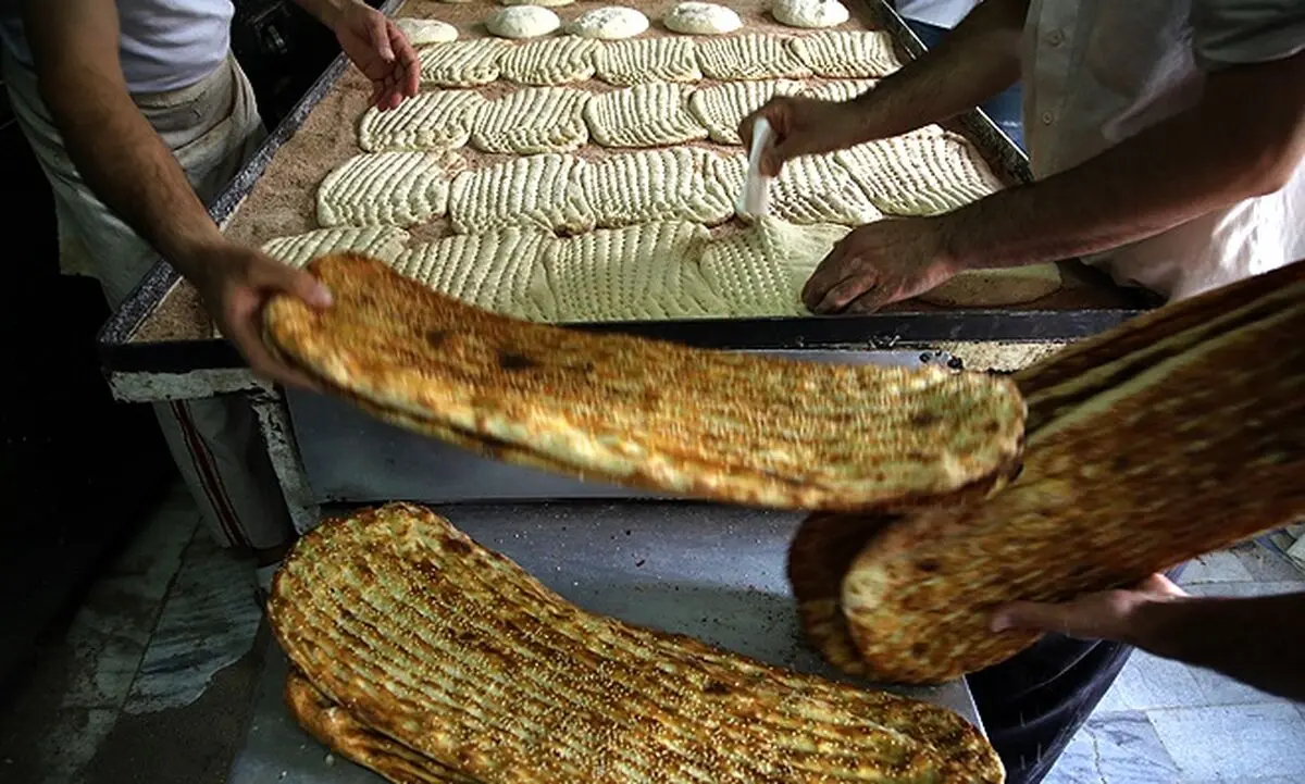 قیمت نان تا یک سال دیگر گران نمی‌شود