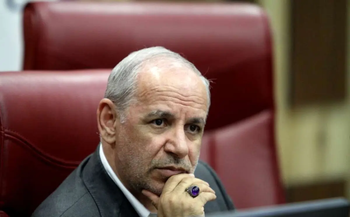 قیمت ارز باید زیر ۷۰۰۰ تومان بیاید