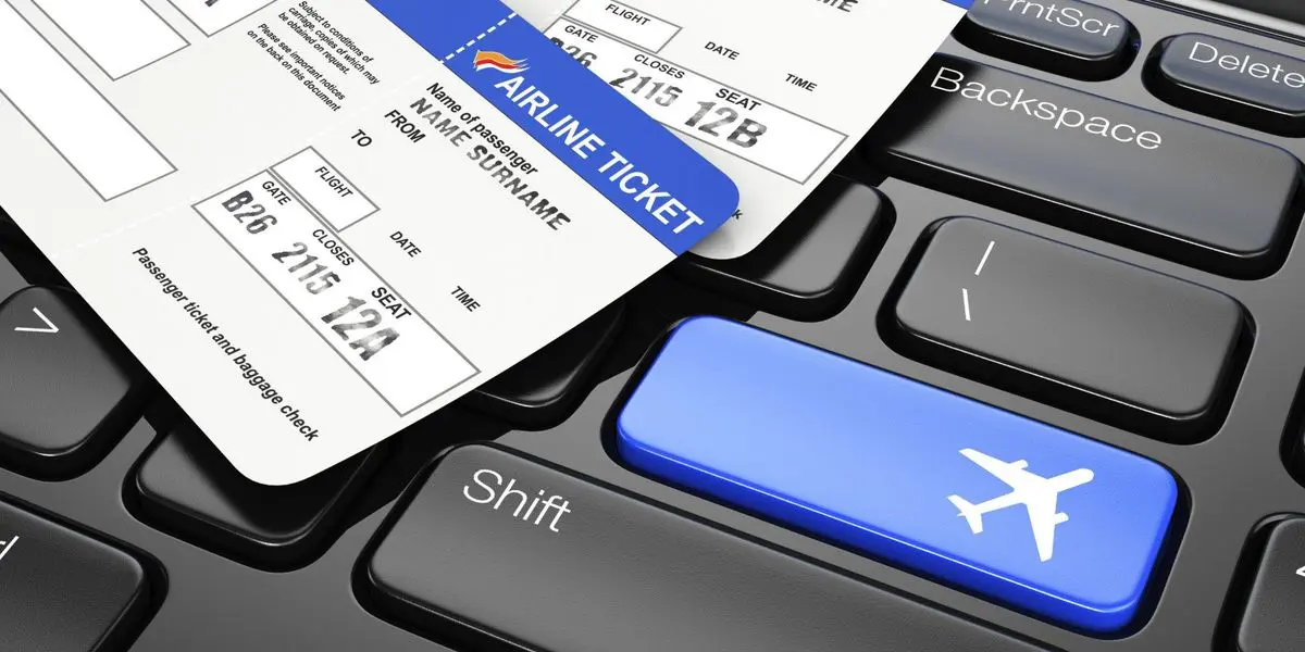 قیمت بلیت هواپیما سقوط کرد