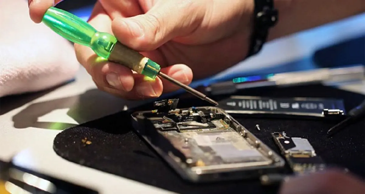 این برند تلفن همراه مشتریانش را متخصص گوشی می‌کند!