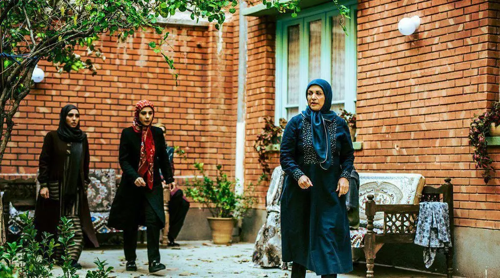 حوالی پاییز جایگزین دلدادگان می‌شود