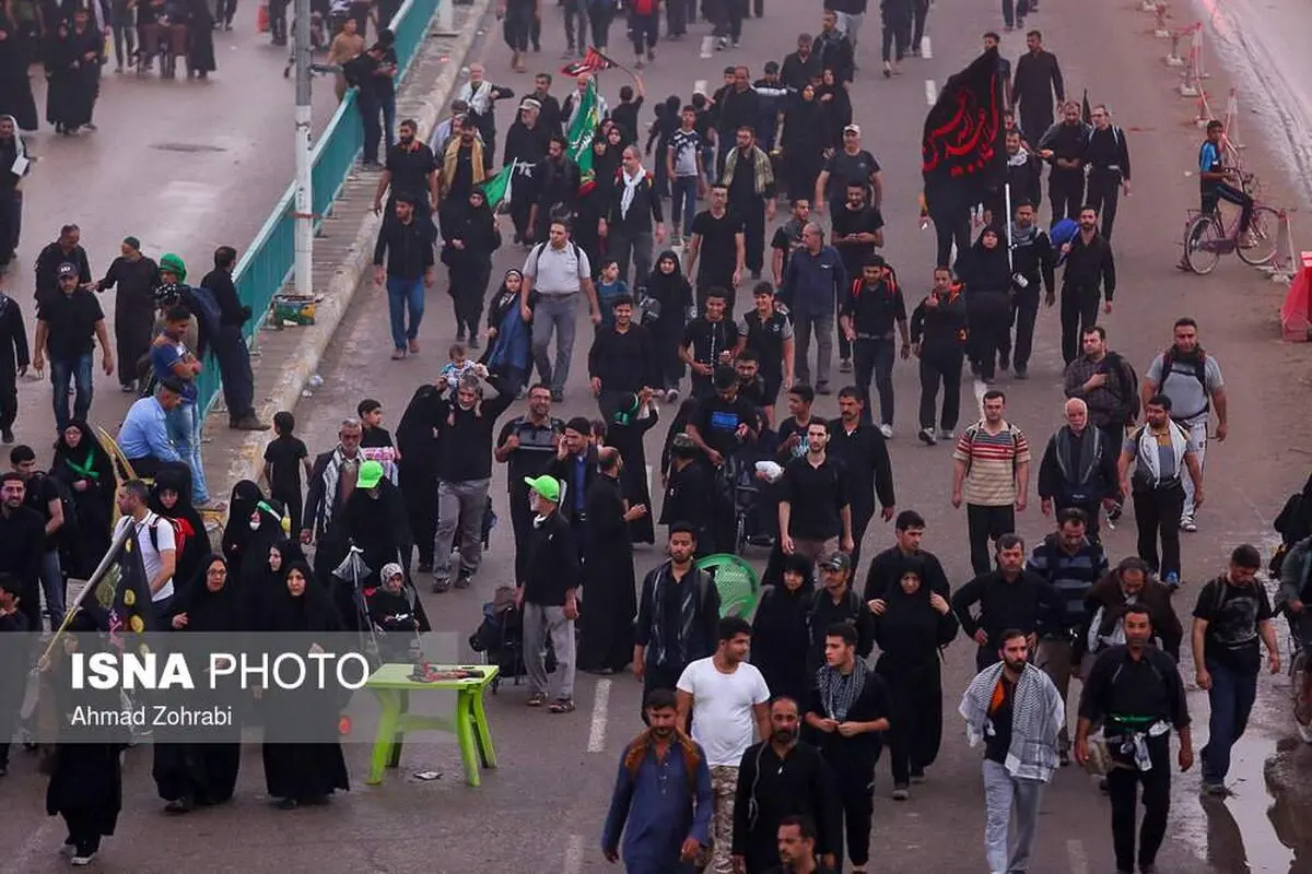 خروج زائران اربعین از شهر نجف+تصویر