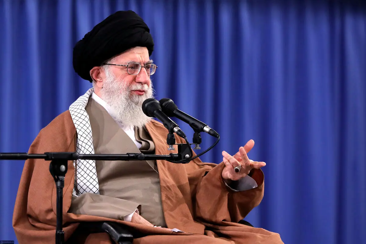 این اعتقادات جوان مؤمن انقلابی است که ما را درمقابل حوادث نگه می‌دارد| رسانه خبری اینتیتر