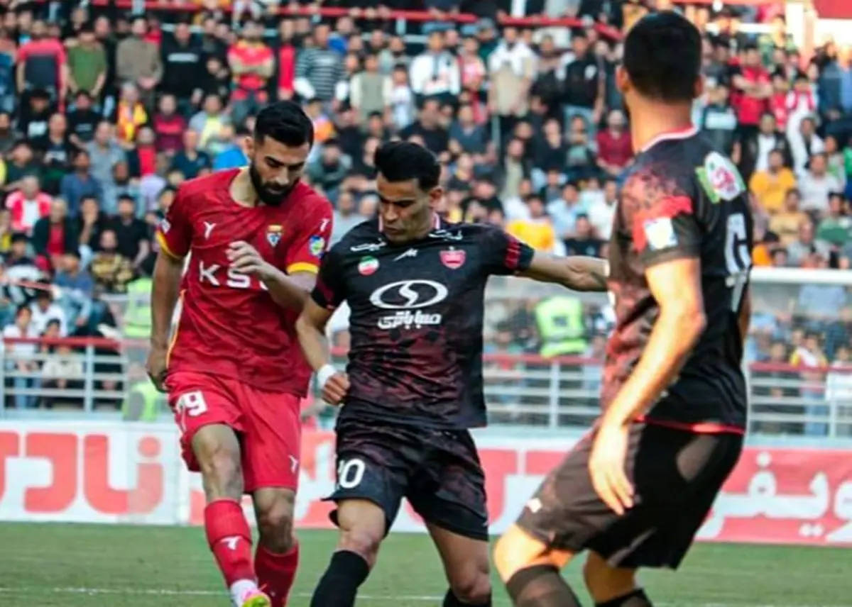 ساعت بازی فوتبال فولاد و پرسپولیس روز چهارشنبه ۸ بهمن ۱۴۰۴