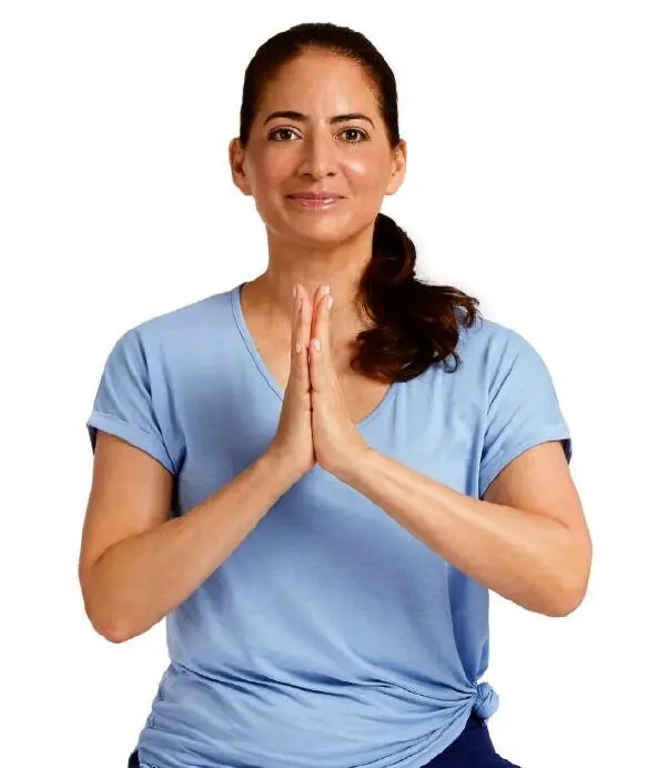 ۶ حرکت ساده و راحت در منزل برای کاهش استرس در این روزها