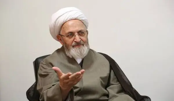  آیت الله جعفر سبحانی، مرجع تقلیدی که نماز رهبر شهید را اقامه کرد، کیست؟