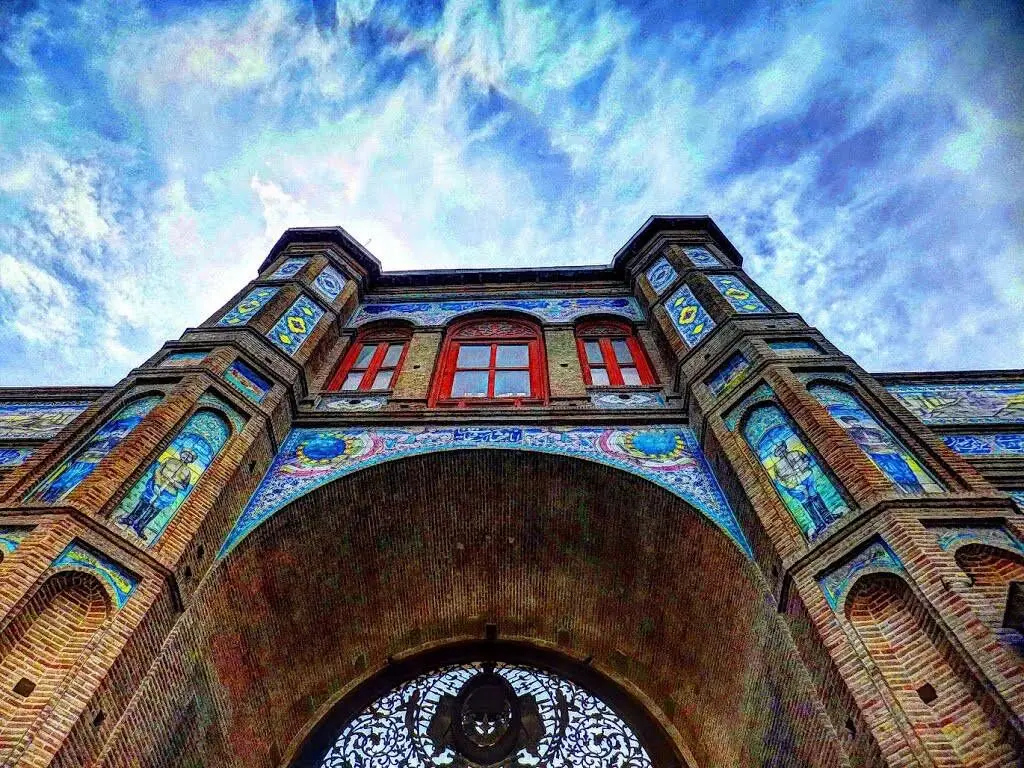 تهرانگردی رایگان در فجر
