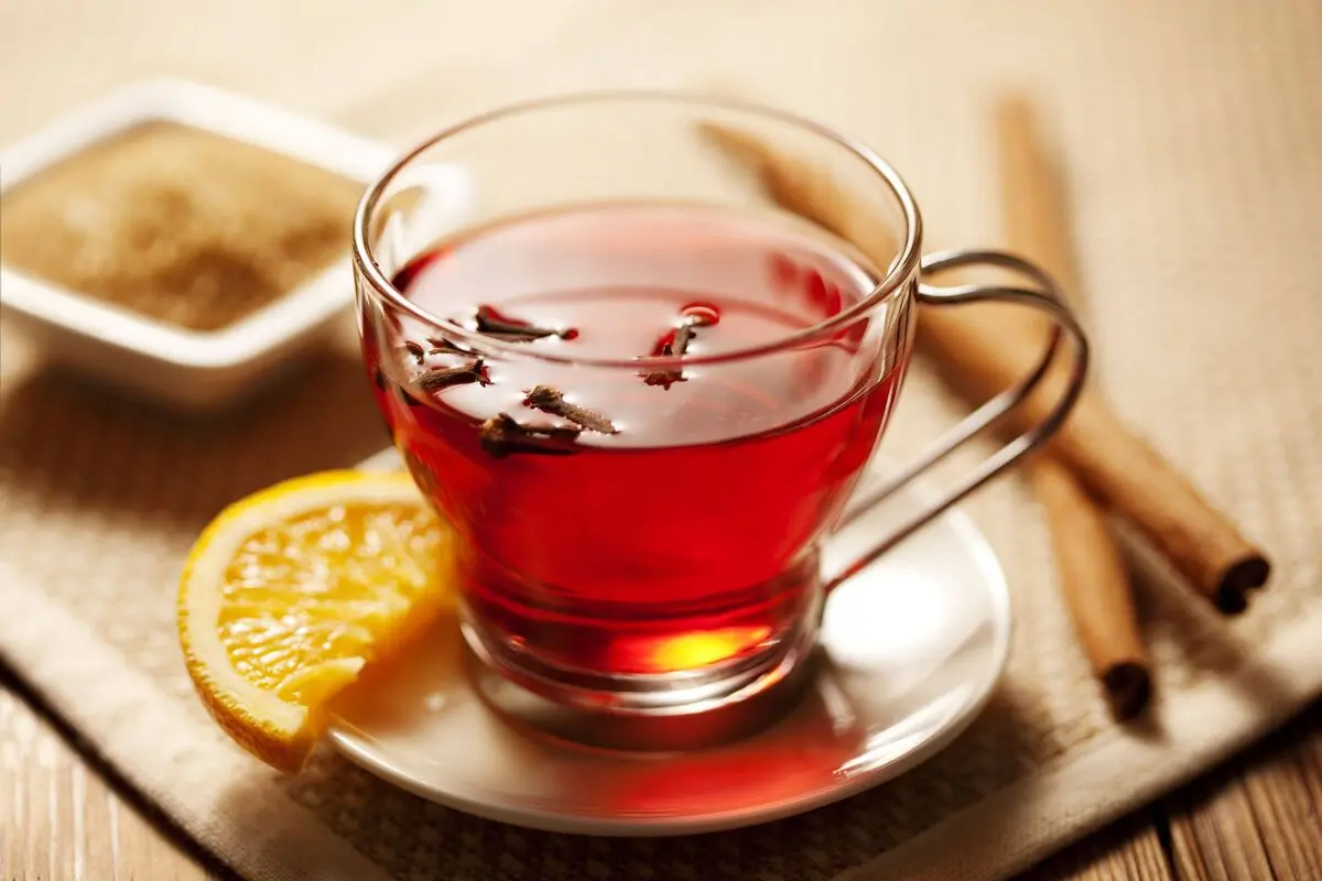 چه دمنوش‌هایی به کاهش وزن کمک می‌کنند؟