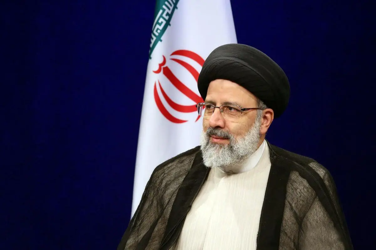 نیروهای مسلح همواره نشان دادند که با مردم هستند
