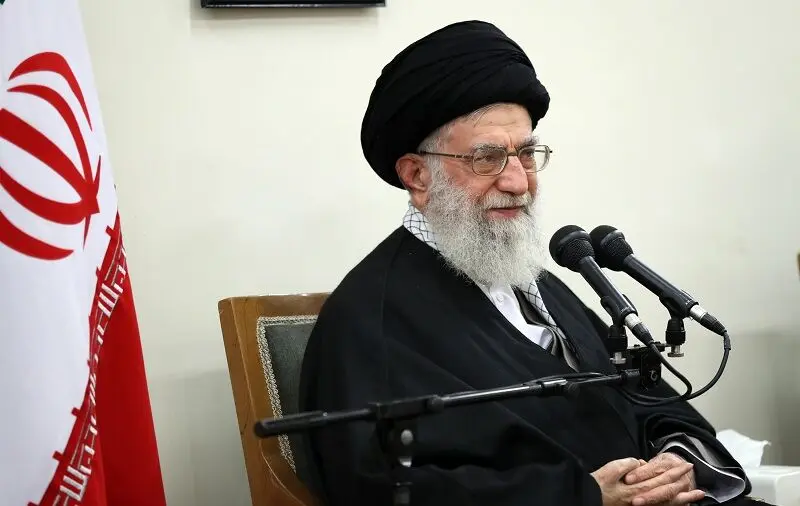 هدیه خاص دانشجویان به رهبر انقلاب +تصویر