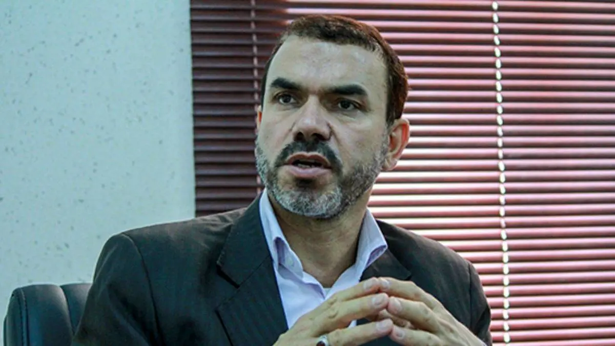 تحقق جهش تولید را باید با یک بسیج ملی پیگیری کنیم