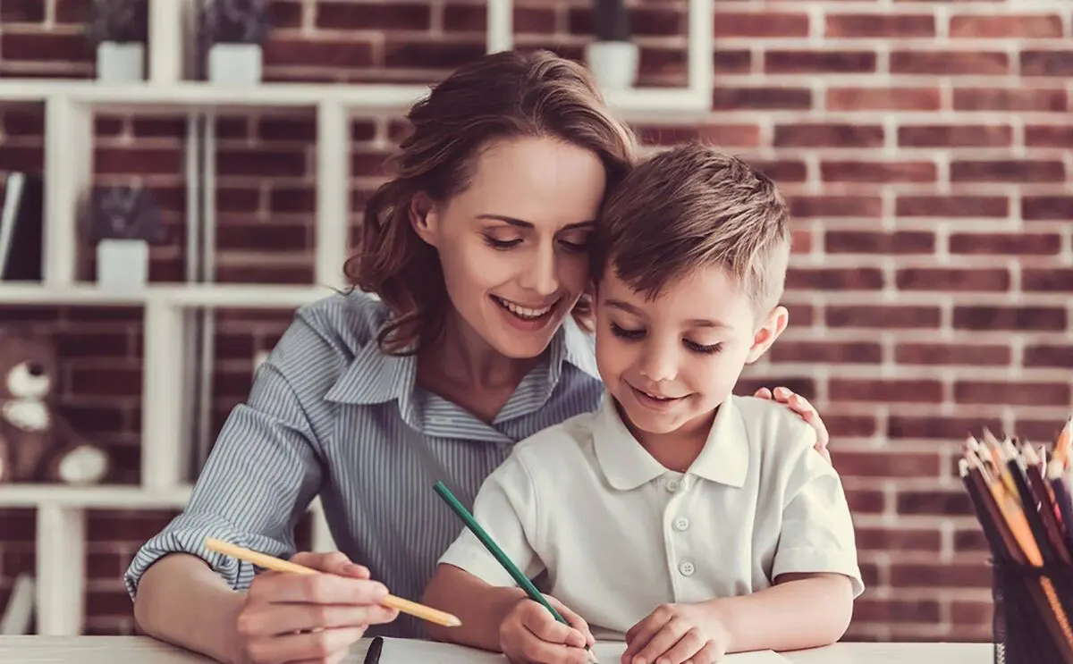 چگونه کودکان را به انجام تکالیف مدرسه تشویق کنیم؟