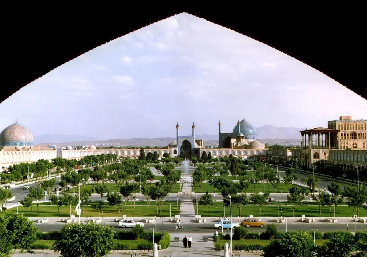 میراث اصفهان را با پنبه سر می‌برند ؟