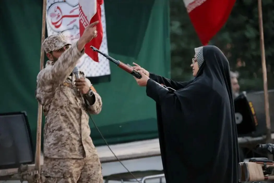 معاون سازمان بسیج: برنامه درنظر گرفته شده برای جان‌فداها برای مقابله با دشمن
خارجی است نه داخل کشور
