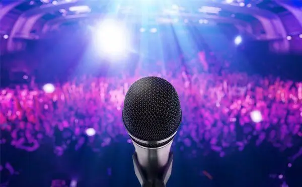 درخواست ۵خواننده‌ سرشناس لس‌آنجلسی؛‌ بگذارید برگردیم ایران