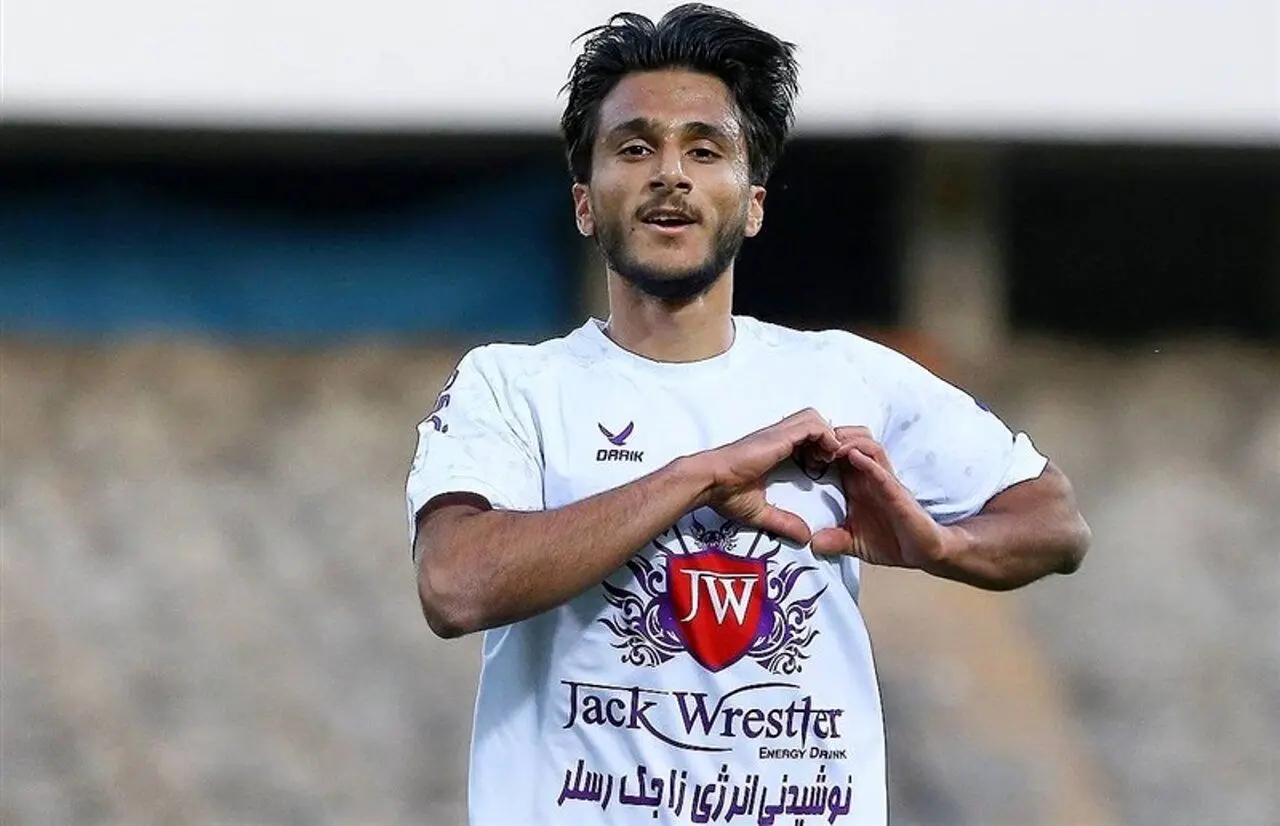 صادقی: پرسپولیس پیشنهاد بدهد قبول می‌کنم!