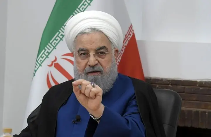 حضور حسن روحانی بر سر مزار والدین خود + عکس