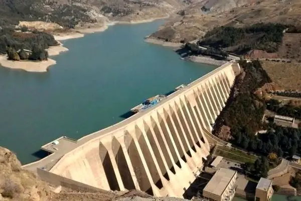 تصویری نگران کننده از وضعیت سد مارون + عکس