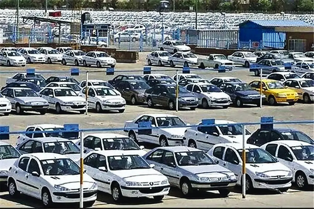 سقوط آزاد قیمتها در بازار خودرو + جدول