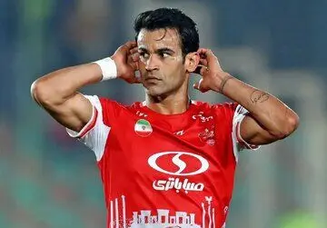 استقلال برای انتقال جنجالی مهاجم پرسپولیس با یک تیم توافق کرد