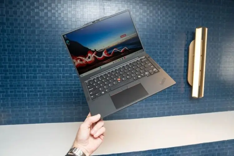 لپ‌تاپ ThinkPad X13 سبک‌تر از همیشه!
