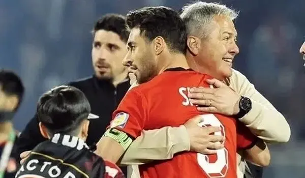 سرمربی اسبق پرسپولیس در راه تراکتور!