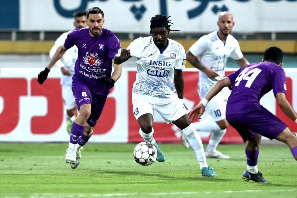 این دو ستاره خارجی در رادار سرخابی‌ها قرار گرفتند
