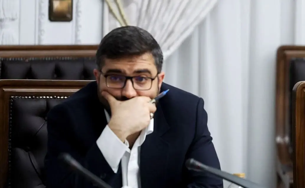 همسر معاون پزشکیان در یک سانحه رانندگی جان باخت

