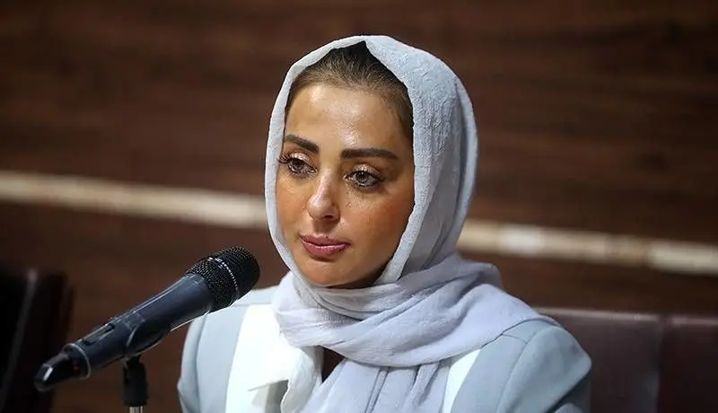 نفیسه روشن و تحولی که بعد از یک خواب در او ایجاد شد؛ وقتی رسیدم به بین الحرمین، اولین چیزی که گفتم این بود: «یا امام حسین، غلط کردم!» چون...+ویدیو
