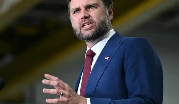جی‌دی ونس: «دارم کار خدا را انجام می‌دهم؛ اگر این کار به آخرالزمان منجر شود، اشکالی ندارد»