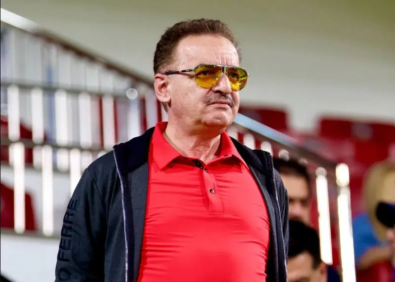 زنوزی راه استقلال و پرسپولیس را بست
