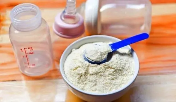 توضیحات یک مقام وزارت بهداشت درباره بازار شیرخشک