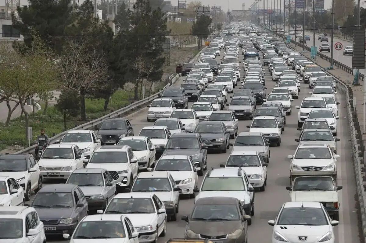 مهرماه و ترافیک سنگین تردد در کلان‌شهر تهران!