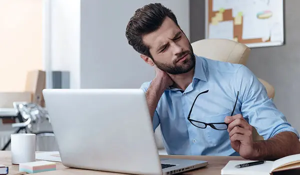 گردن درد را با تغذیه مهار کنید!