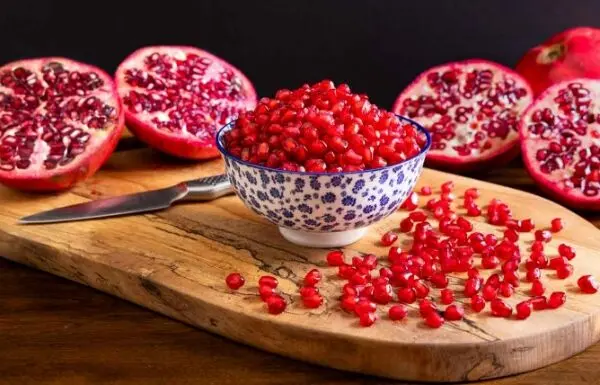 ترفندهایی برای نگهداری و ذخیره انار به صورت تازه و خوشمزه

