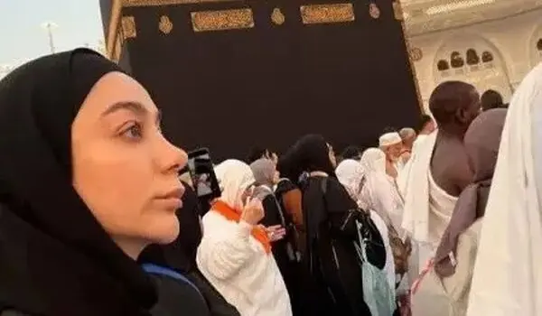 شیما کاتوزیان و ماجرای استوری جنجالی بعد از بردن جایزه تایم!