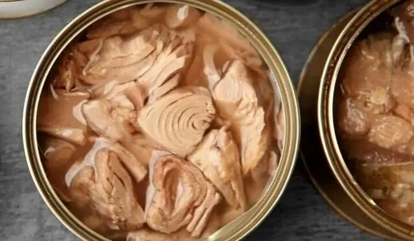 برای پیشگیری از مسمومیت ناشی از مصرف غذای کنسرو شده چه باید کرد؟