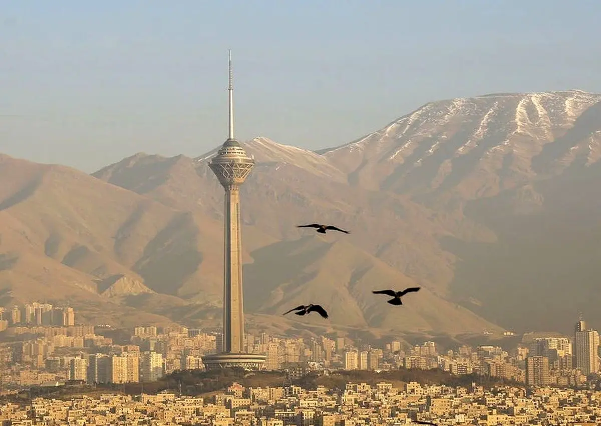 وضعیت آب و هوای تهران امروز دوشنبه ۱۵ دی ۱۴۰۴ | تهران امروز سرد اما بدون بارش است
