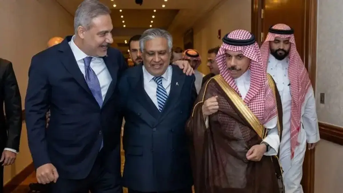 ریاض دکمه هشدار را فشار داد