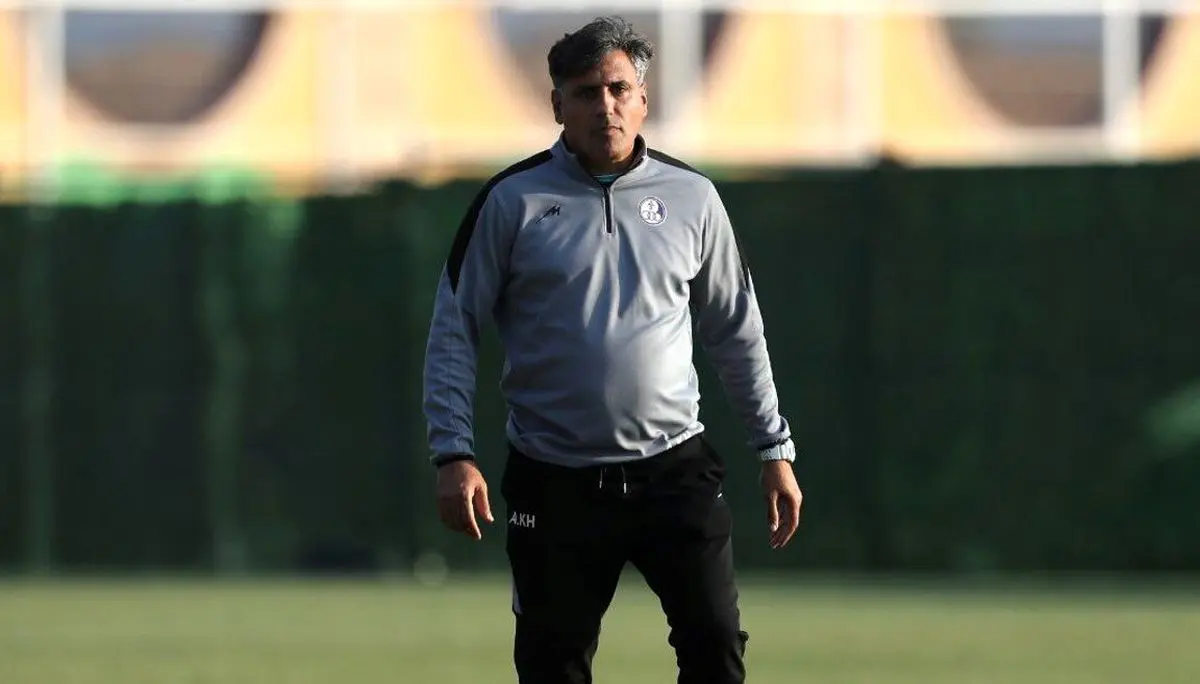 باورنکردنی؛ سرمربی استقلالی به احترام یحیی بازیکنش را بیرون کشید و جایش کسی به زمین نرفت