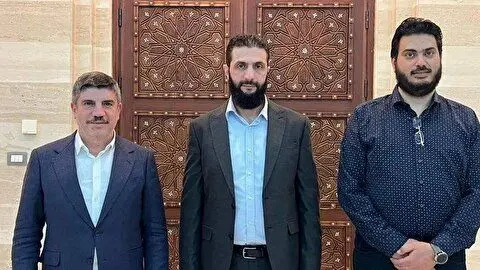 بمب گذار معروف در کنار محمد الجوانی و نمونه کارش
