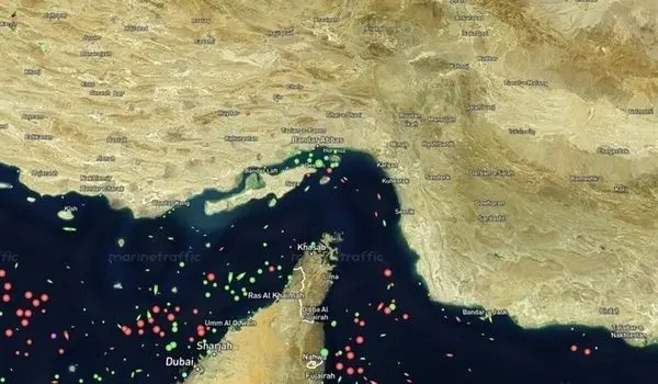 وضعیت تنگه هرمز بعد از اعلام محاصره دریایی ایران | چند کشتی عبور کردند؟
