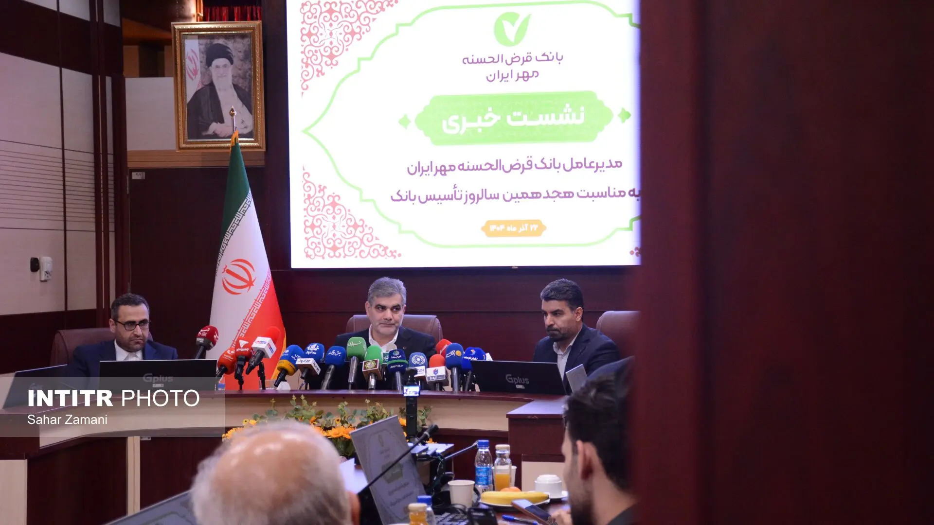کفایت سرمایه 9.2 درصدی بانک قرض‌الحسنه مهر | رشد دلار انگیزه سپرده‌گذاری را کاهش داد
