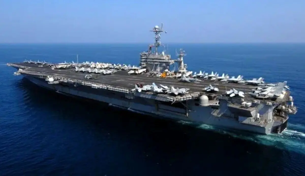 خبر فوری: ناو هواپیمابر آبراهام لینکلن به مرزهای ایران نزدیک شد | جنگ می‌شود؟

