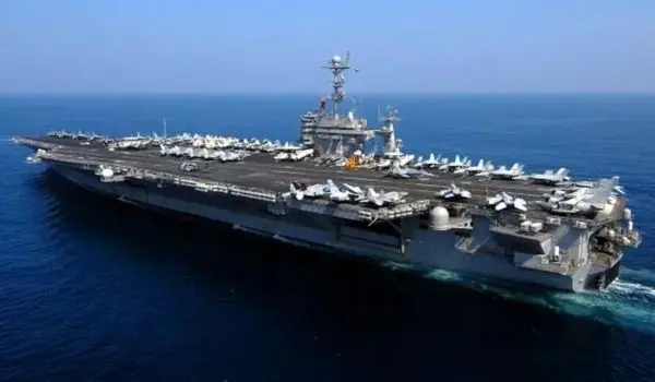 خبر فوری: ناو هواپیمابر آبراهام لینکلن به مرزهای ایران نزدیک شد | جنگ می‌شود؟
