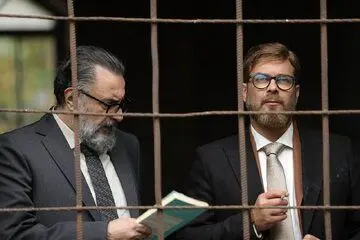 نسخه سریالی «غبار میمون» قبل از اکران می‌آید | ۸۸ دقیقه از نسخه ۱۵۰دقیقه‌ای به «فجر» رسید!