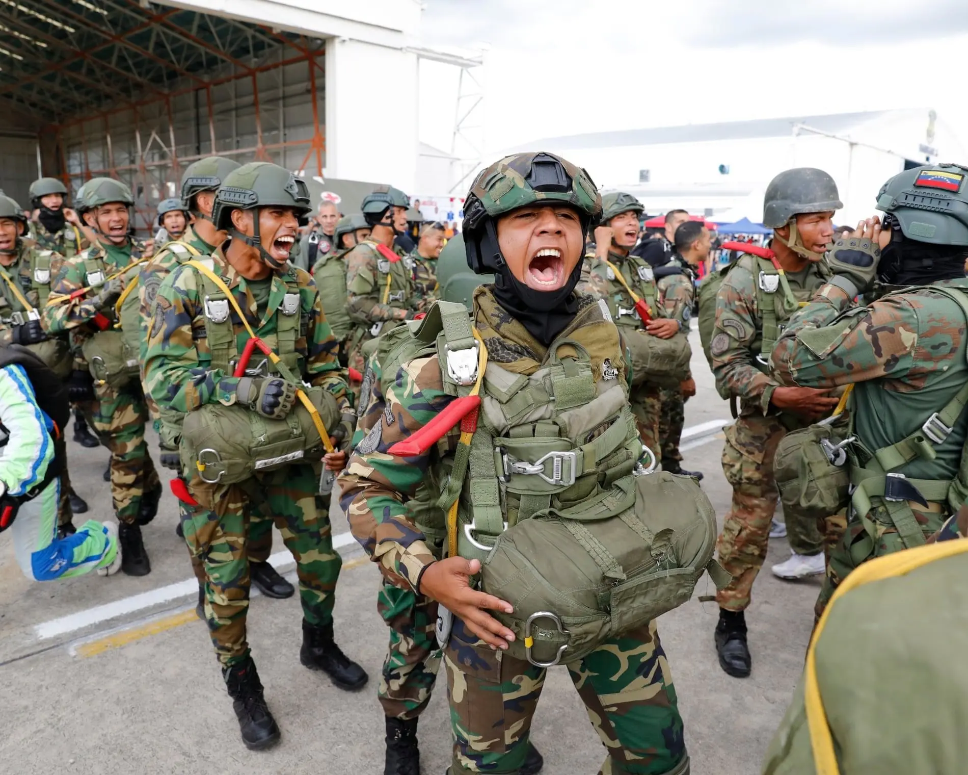 ونزوئلا «تهدید استعماری» را محکوم کرد: ترامپ حریم هوایی را به‌طور کامل بست