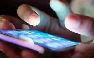 معاون علمی رئیس‌جمهور: اینترنت تا آخر هفته به وضعیت عادی بازمی‌گردد